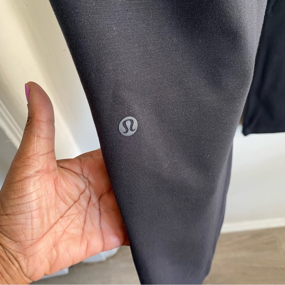 LULULEMON BLACK PANTS - Picture 10 of 12